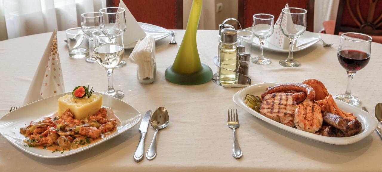 Hotel Denis Danes Ngoại thất bức ảnh