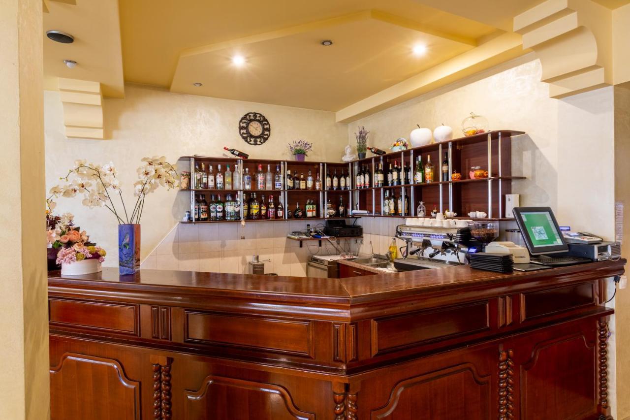 Hotel Denis Danes Ngoại thất bức ảnh